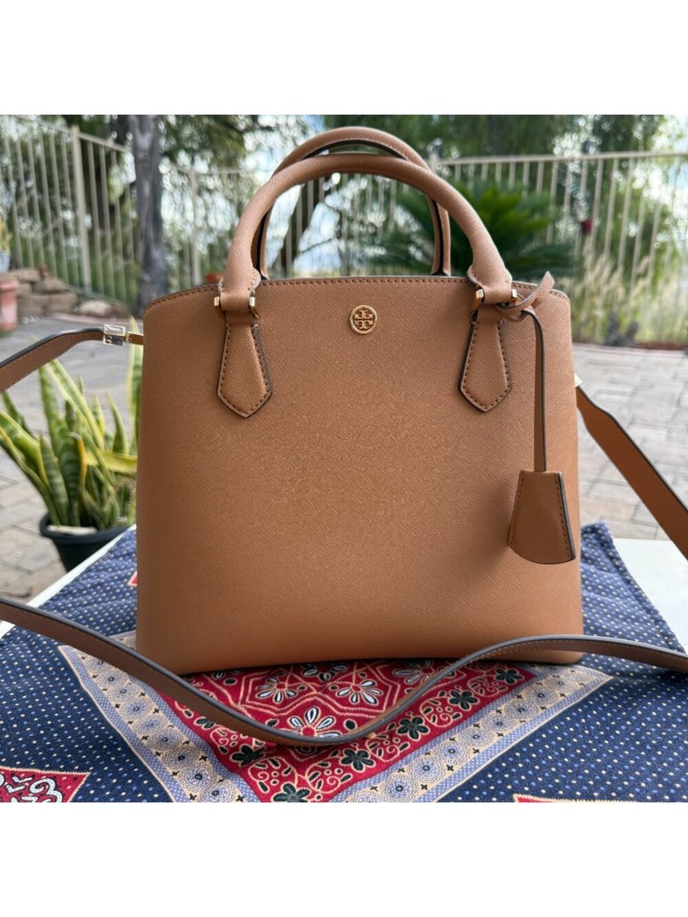 Tory Burch Robinson Triple Compartment Handbag with Shoulder Strap Cardamom